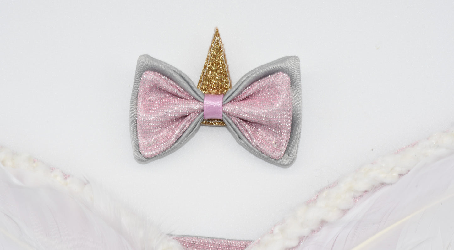 a closeup at the pet hair bow