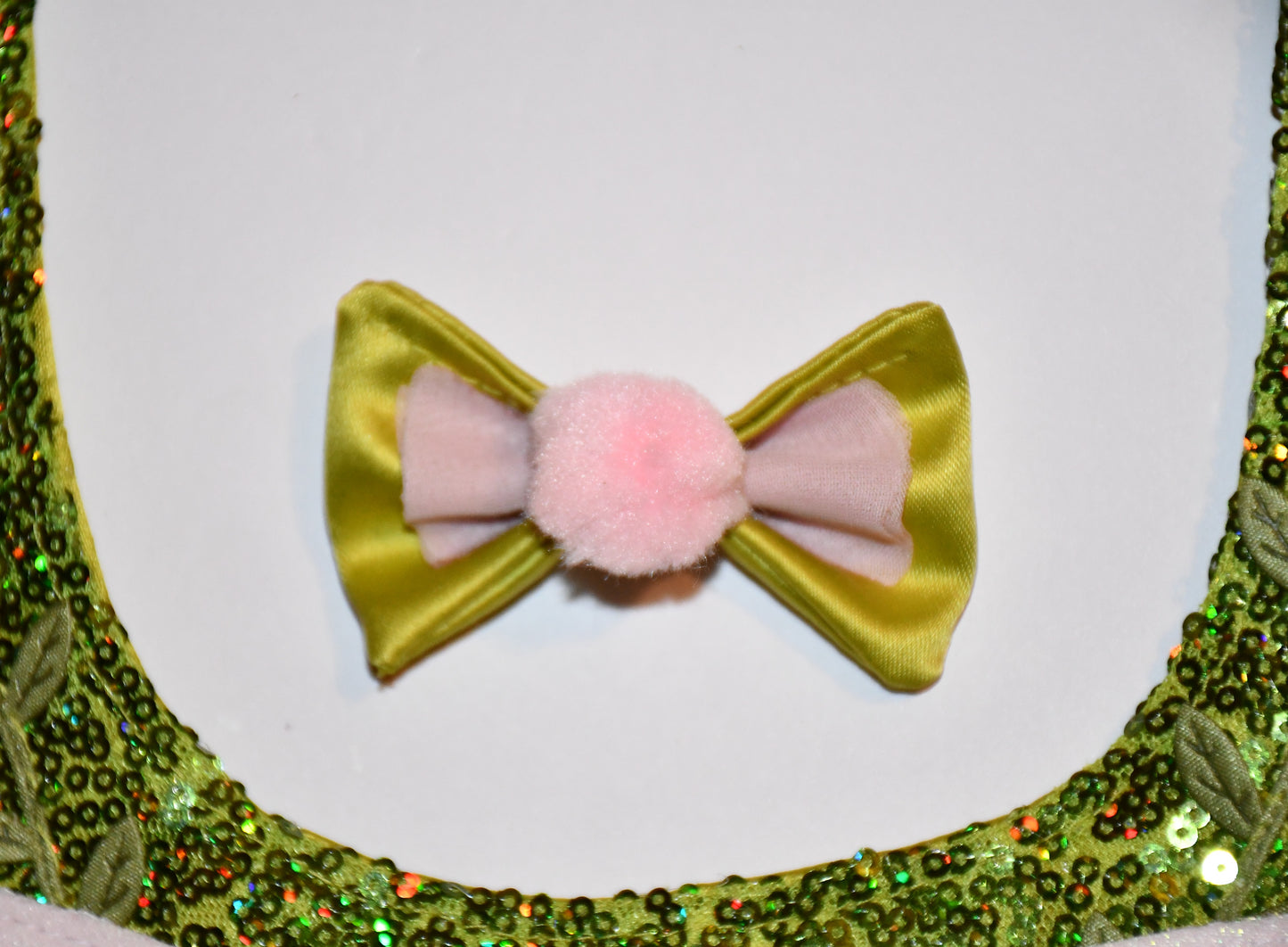 pet hairbow with pink pom pom