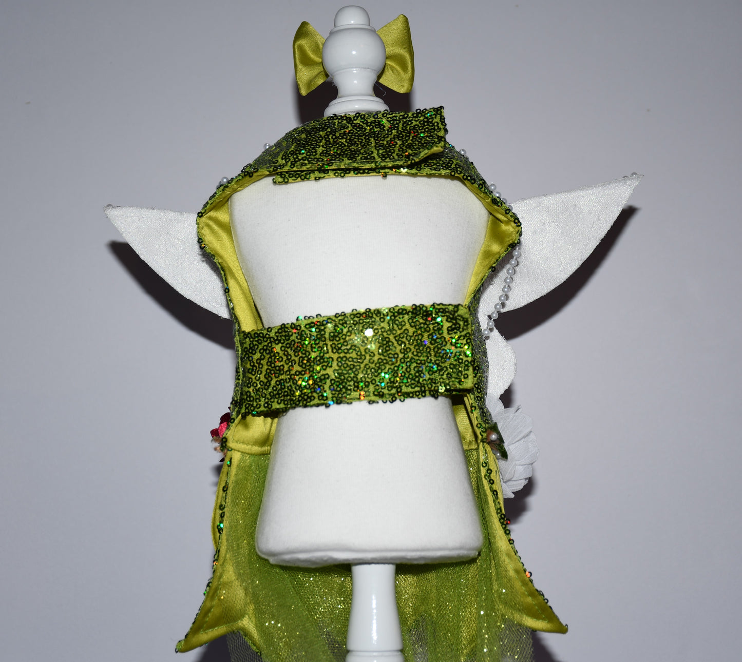 the backside of pet costume 
