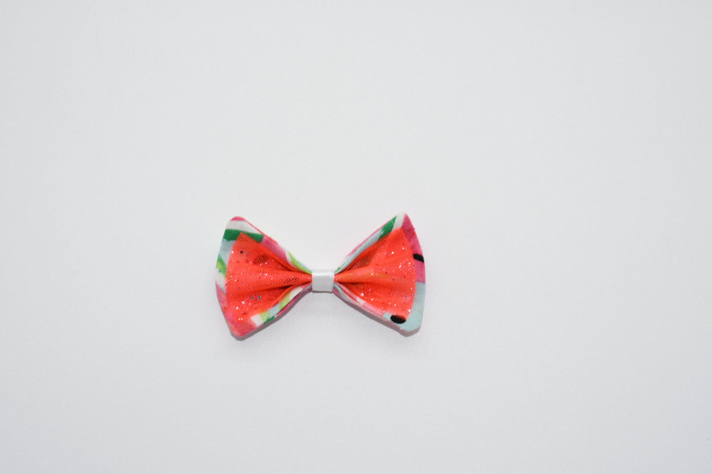a view of the hairbow and the tulle details