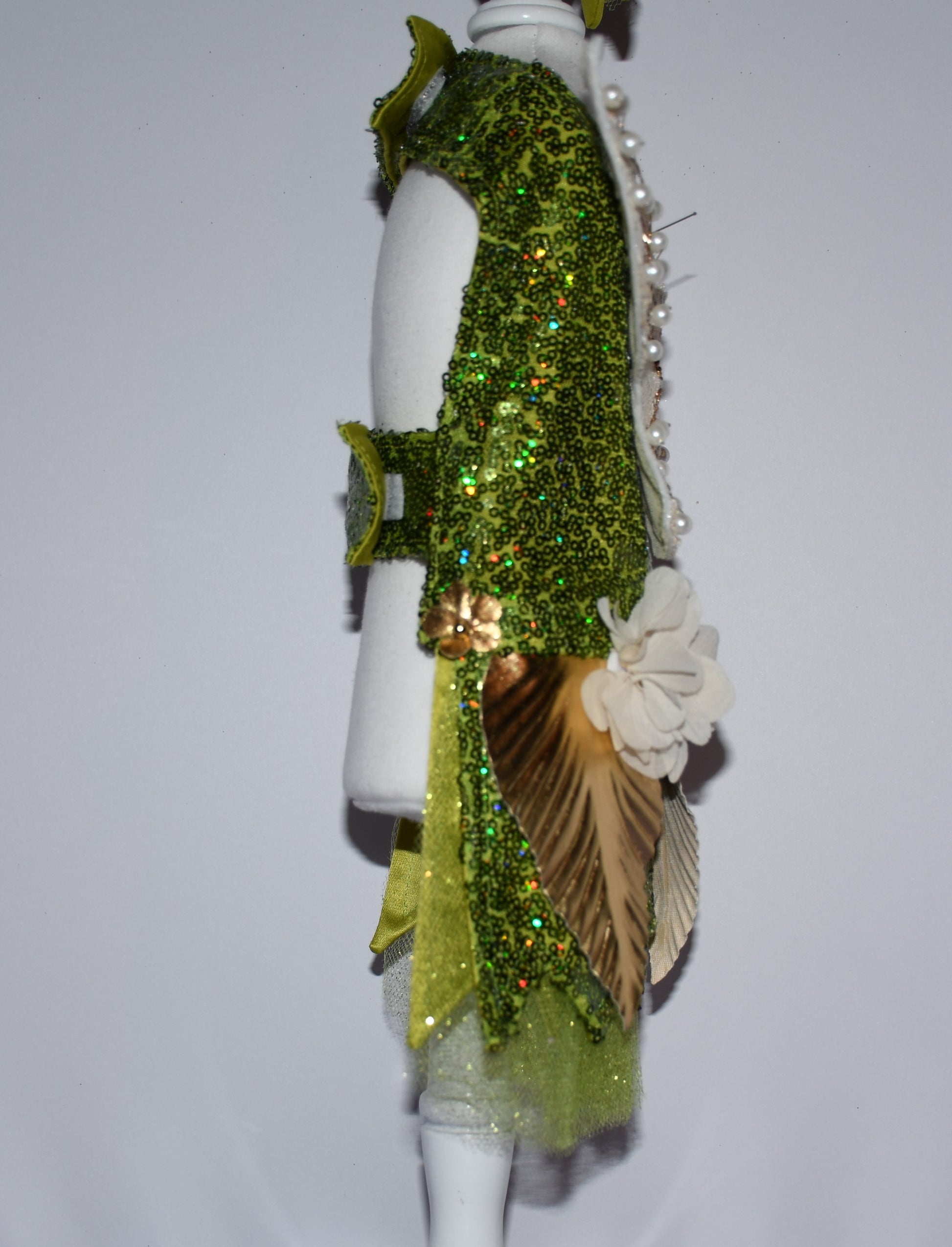 a side view of the pet costume 