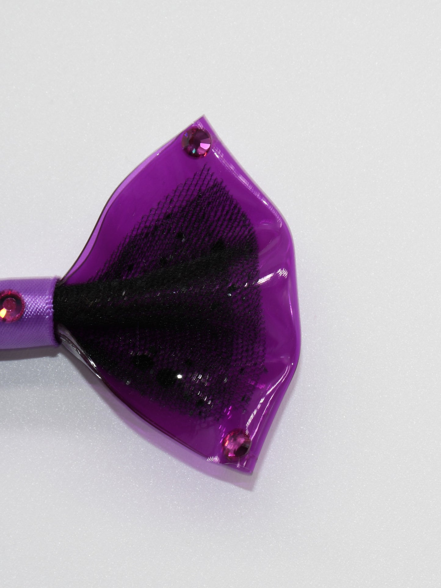 another view of the pet hairbow