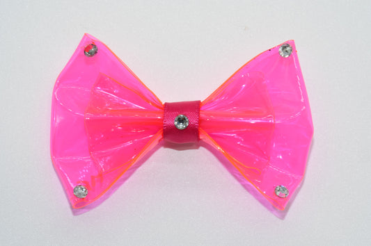 a closeup at the pet hairbow with crystals