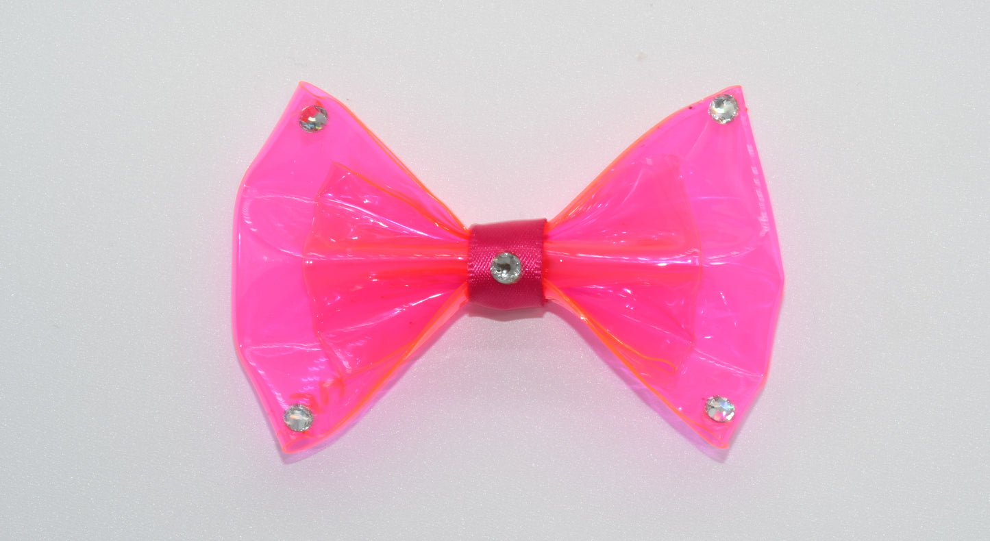 another view of the pet hairbow